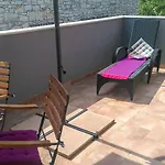 Li Apartamento *