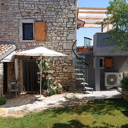 Διαμέρισμα Li *