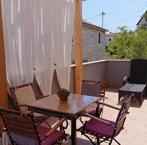 Li Tar-Vabriga